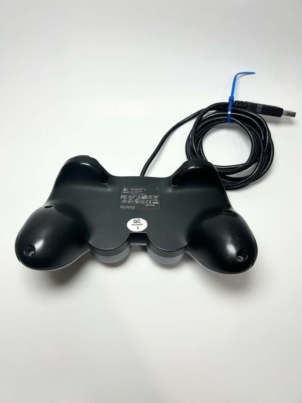 Logitech Rumblepad 2 PC Gamepad Game Controller G-UF13 Rumble Feedback - Picture 3 of 4
